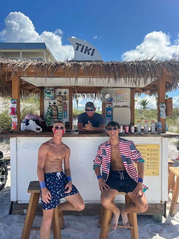 Venture Out PCB Tiki Hut and Beach Chairs 
